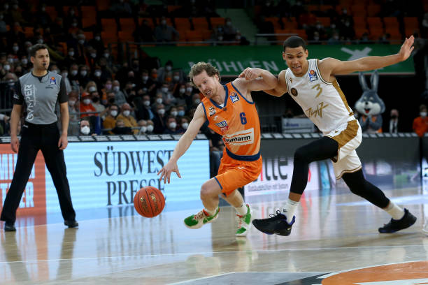 费用约10 费用约10